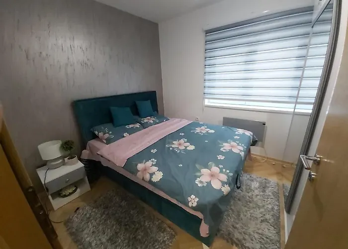 Dora Lux & Free Indoor Parking *